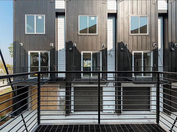 4th image of 4925 W 10th Ave Unit 105