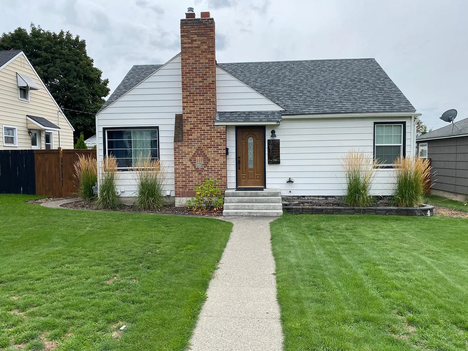 4 bed, 1824 sqft, $2,400 — Photo 1