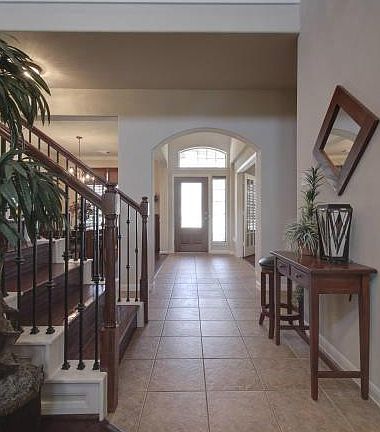 5th image of 2519 Farleigh Ln