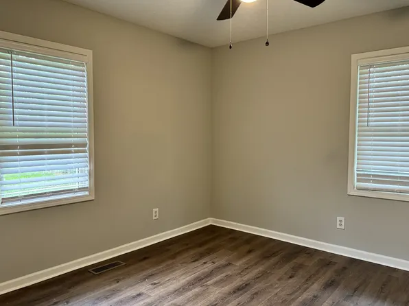 226 E Cedar St, Shelbyville, TN 37160