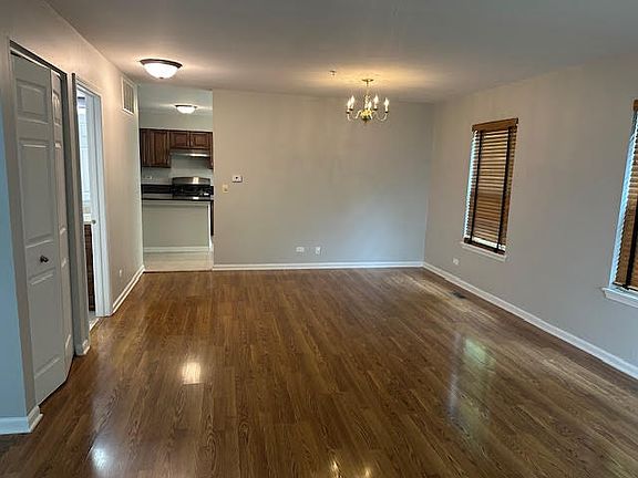 5th image of 1121 Orleans Dr