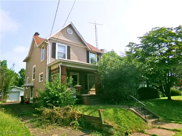 1307 22nd St NW, Canton, OH 44709