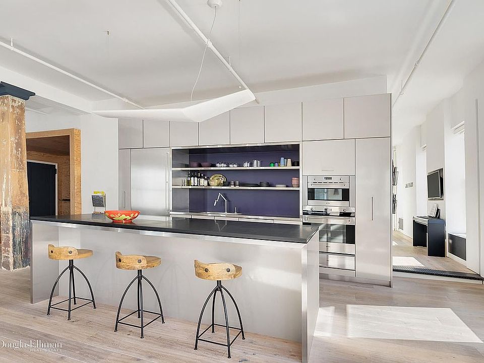 1st image of 70 Grand St APT 4A
