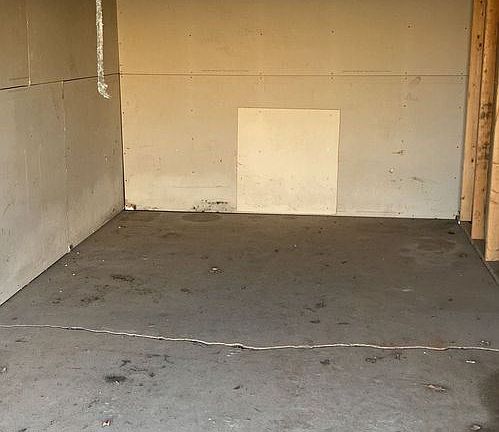 4th image of 210 E Praschak St #B5