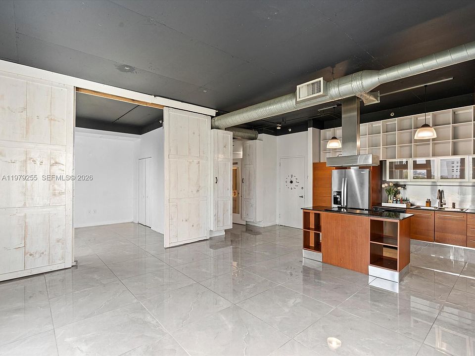 1st image of 10 SW South River Dr APT 715