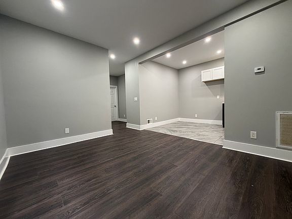 3rd image of 549-551 Scotland Rd #1A