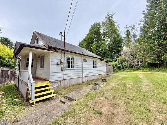 4th image of 667 Dougall Rd