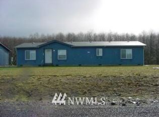 171 Horseshoe Bend Est, Kelso, WA 98626