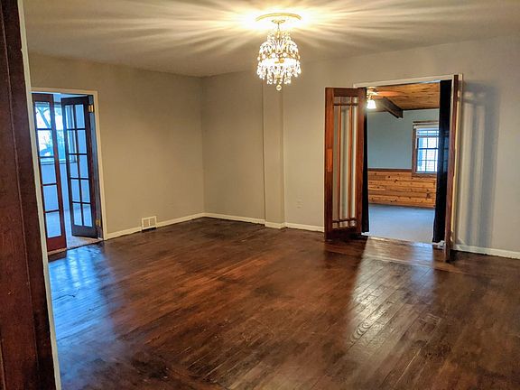 2nd image of 179 Eastmanville St Floor 1
