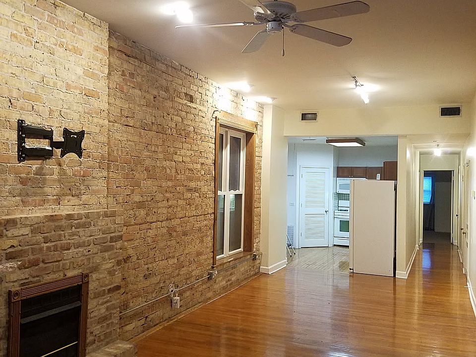 2nd image of 839 W Newport Ave APT 1