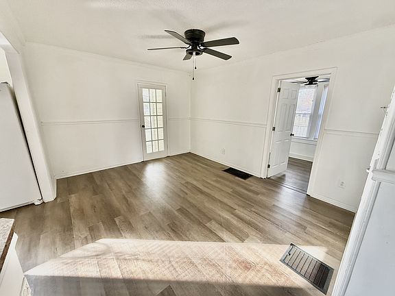 4th image of 408 Cox Dr