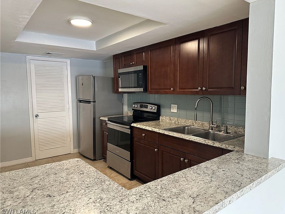 1st image of 2264 Winkler Ave APT 313