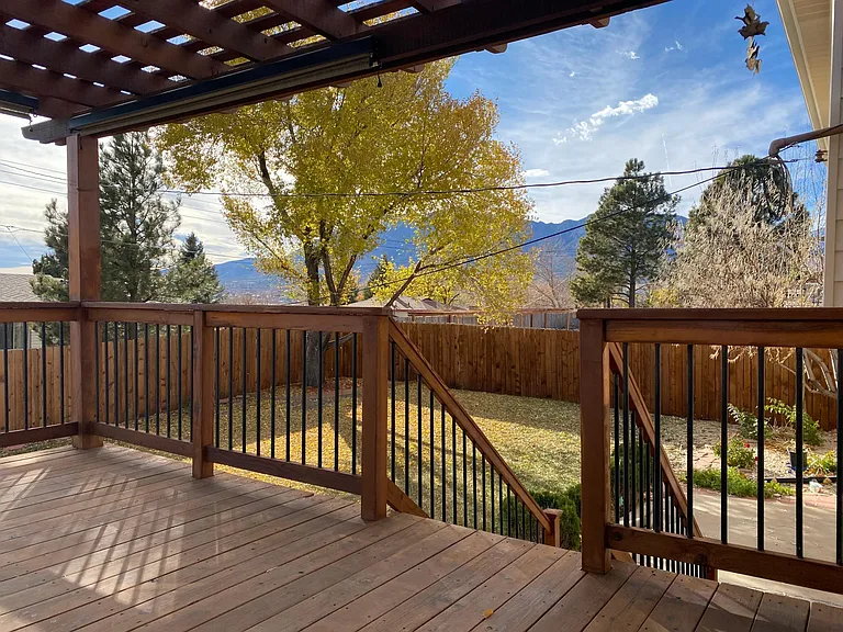 325 Catalina Dr — Photo 47