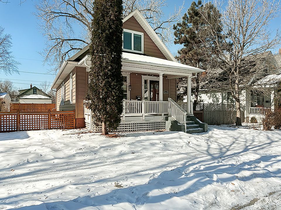 1st image of 1025 Victoria St N