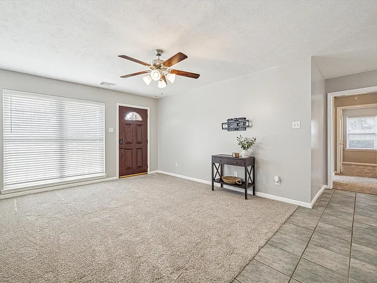 3613 Lazy Spring Dr — Photo 3