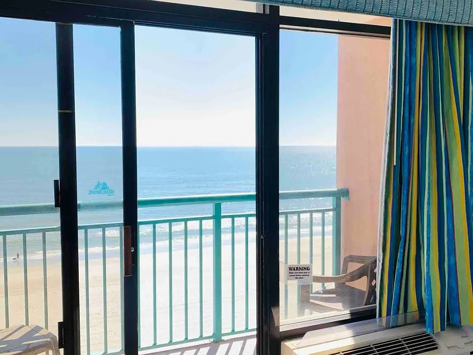 2207 S Ocean Blvd #805
