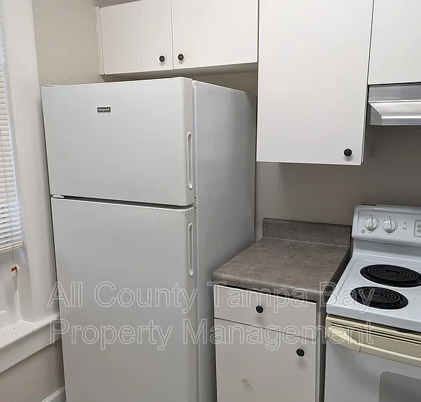 906 Jones St #A — Photo 4