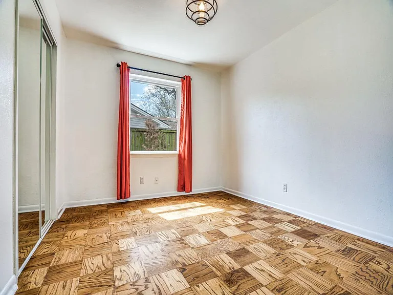 7031 Bucknell Dr — Photo 13