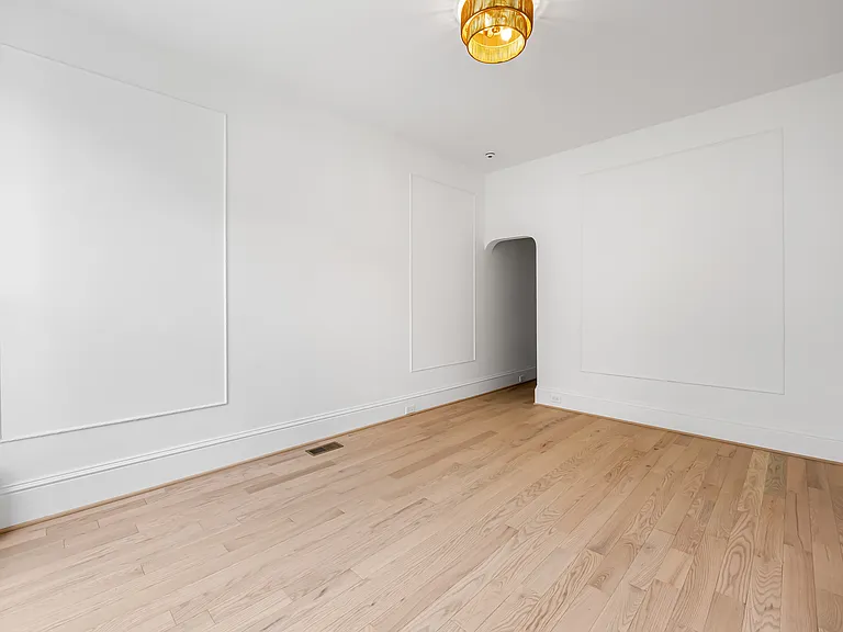 1202 Bolton St #1 — Photo 7