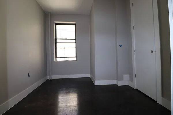 Rented by Bruma Realty LLC | media 16