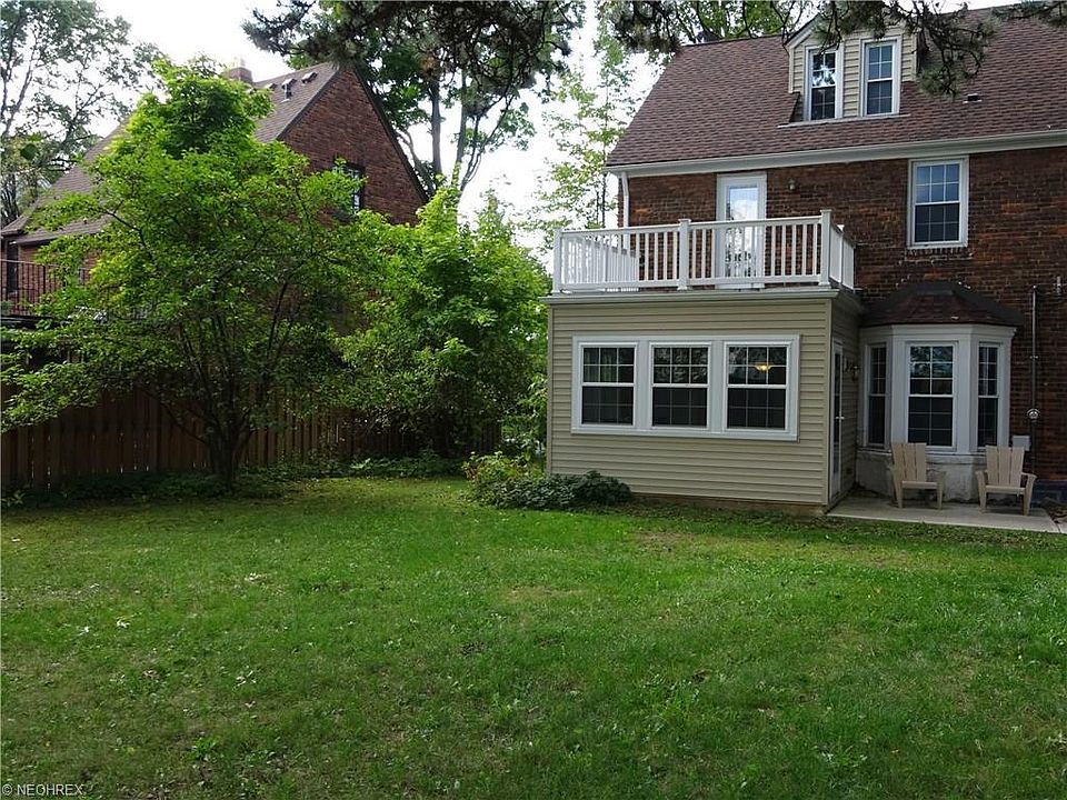 2nd image of 3555 Lytle Rd
