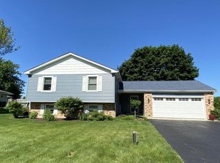 10438 S Helene Ave, Naperville, IL 60564