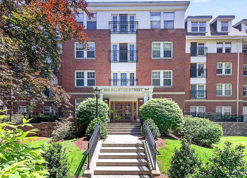 1st image of 300 Allston St APT 315