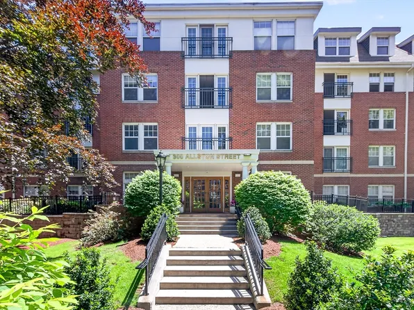 300 Allston St APT 315, Brighton, MA 02135