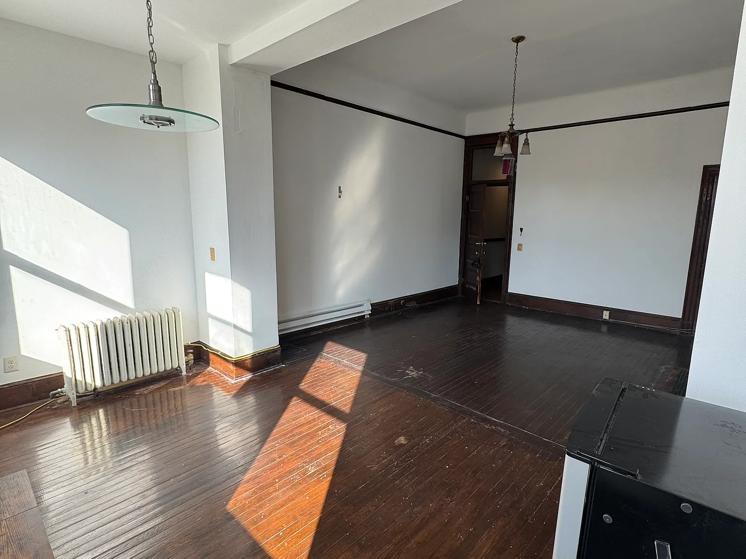 Studio, 2214 sqft, $875 — Photo 3