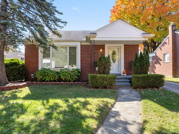 107 Park Dr, Clawson, MI 48017