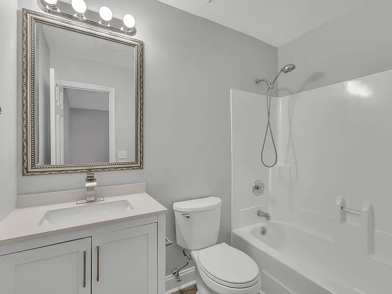 3350 Oak Trees Ct — Photo 9