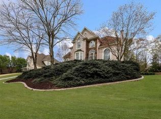 1110 Hunters Glen Dr, Woodstock, GA 30189