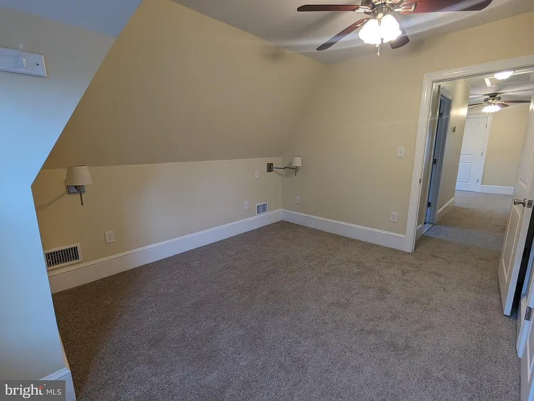 6617 Quincy St — Photo 57