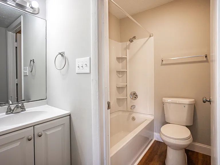 Creek Ridge Apartments — Photo 7