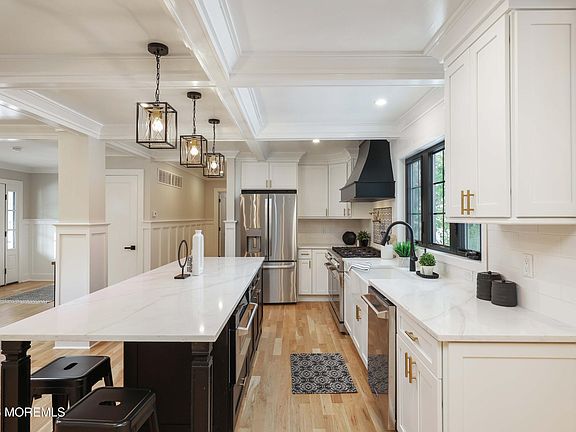 5th image of 757 Nutswamp Road