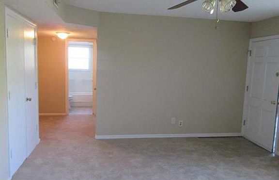 4th image of 6995 Colonial Woods Dr #28