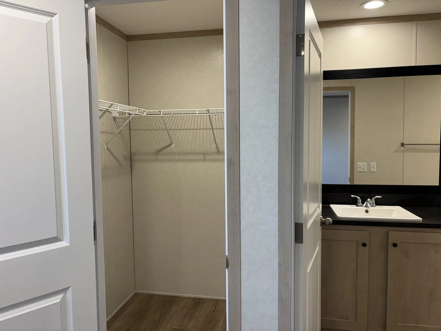 Stonecrest Manor — Photo 3