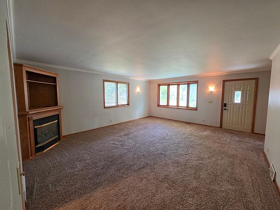 4th image of 2736 Linden Ave