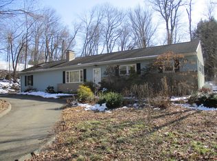393 S Rolling Acres Rd, Cheshire, CT 06410
