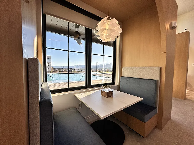 Switch Luxury Apartments — Photo 11