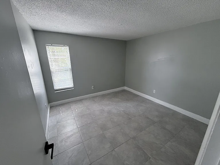 2800 NW 56th Ave #A303 — Photo 12