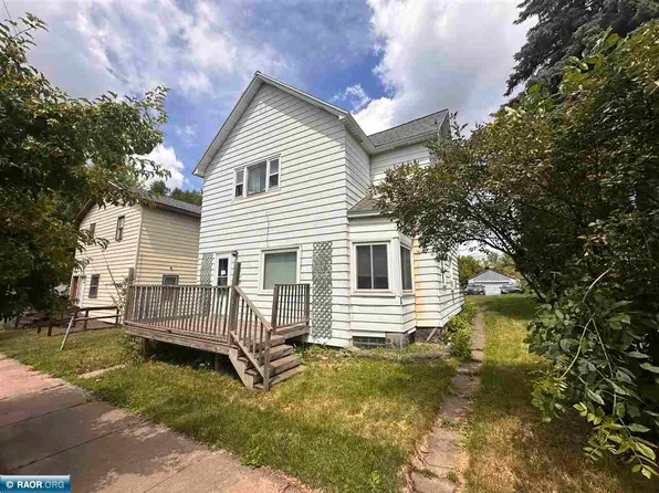 205 Fayal Rd, Eveleth, MN 55734