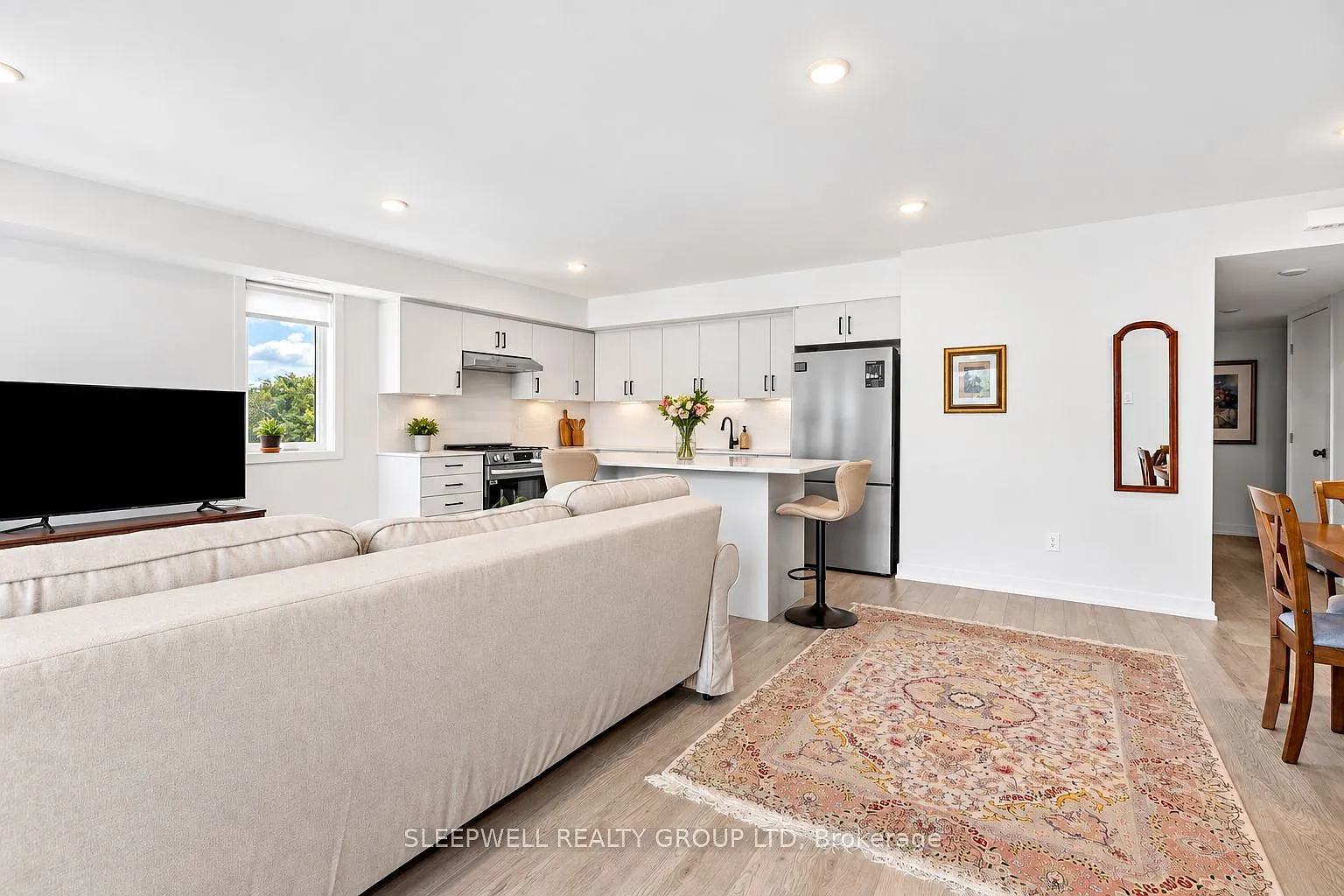 2 bed, $2,800 — Photo 2
