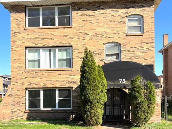 75 Paxton Ave, Calumet City, IL 60409