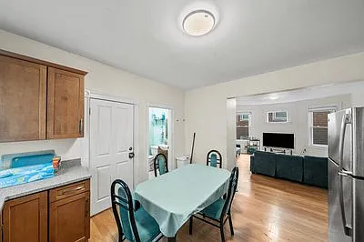 4 bed, 1200 sqft, $4,500 — Photo 4