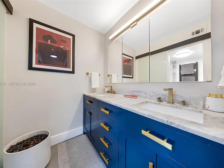 1665 Bay Rd #221 — Photo 24