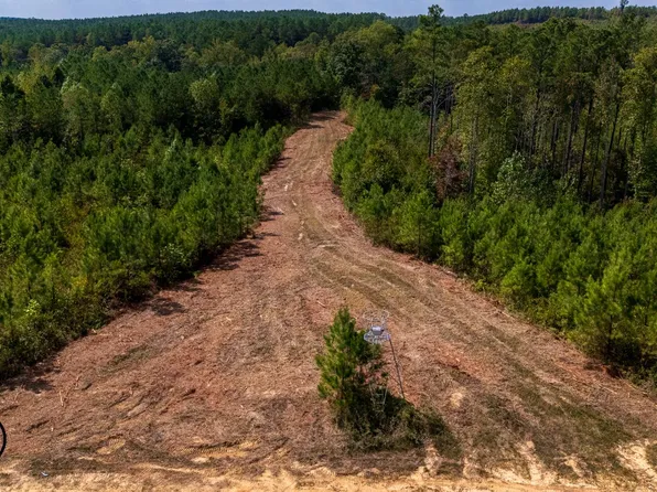 1700 Grooms Rd, Henderson, TN 38340