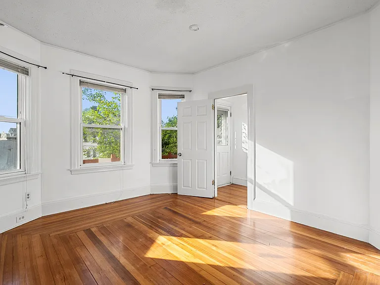 15 Parsons St #15 — Photo 6