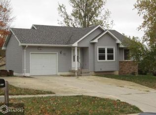 817 Capistrano Ave, Carroll, IA 51401