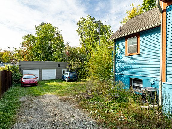 4th image of 605 W Washington St